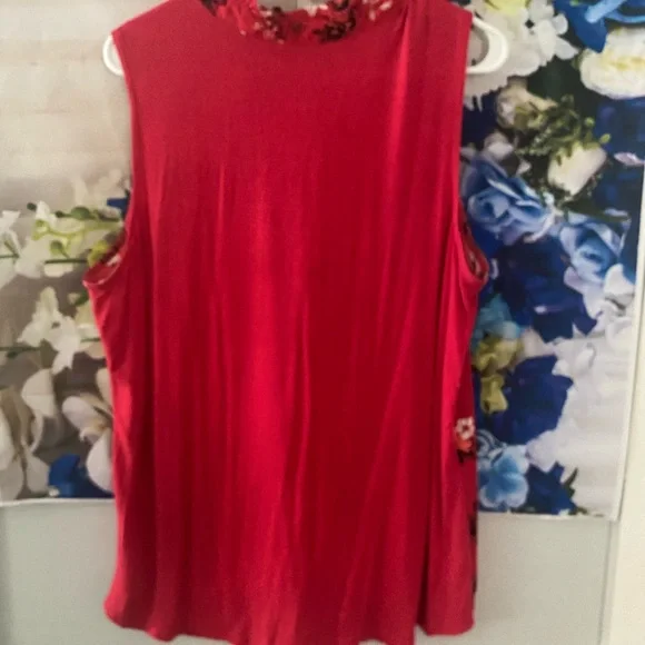 Dress shirt for woman - Picture 2 of 3